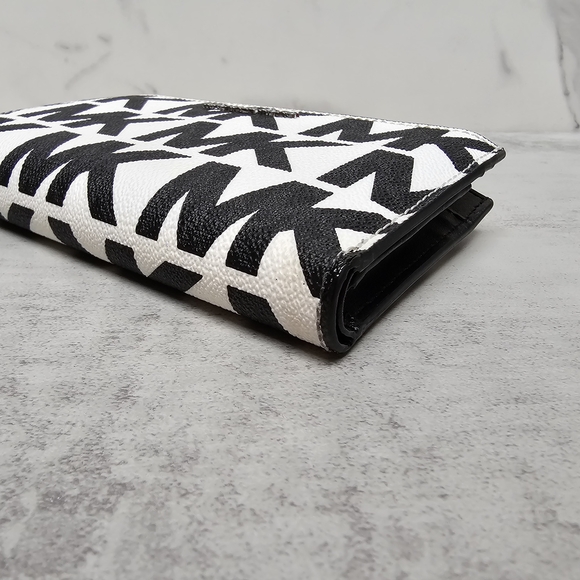 Michael Kors Jet Set Large Double Zip Wristlet/Wallet In Optic White - Picture 13 of 13